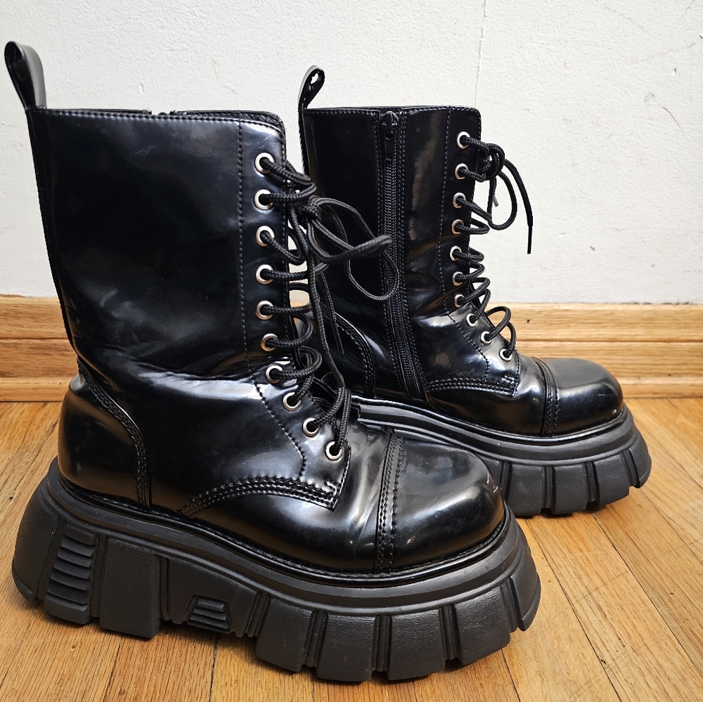 Jeffrey Campbell Stomp Boots 7.5